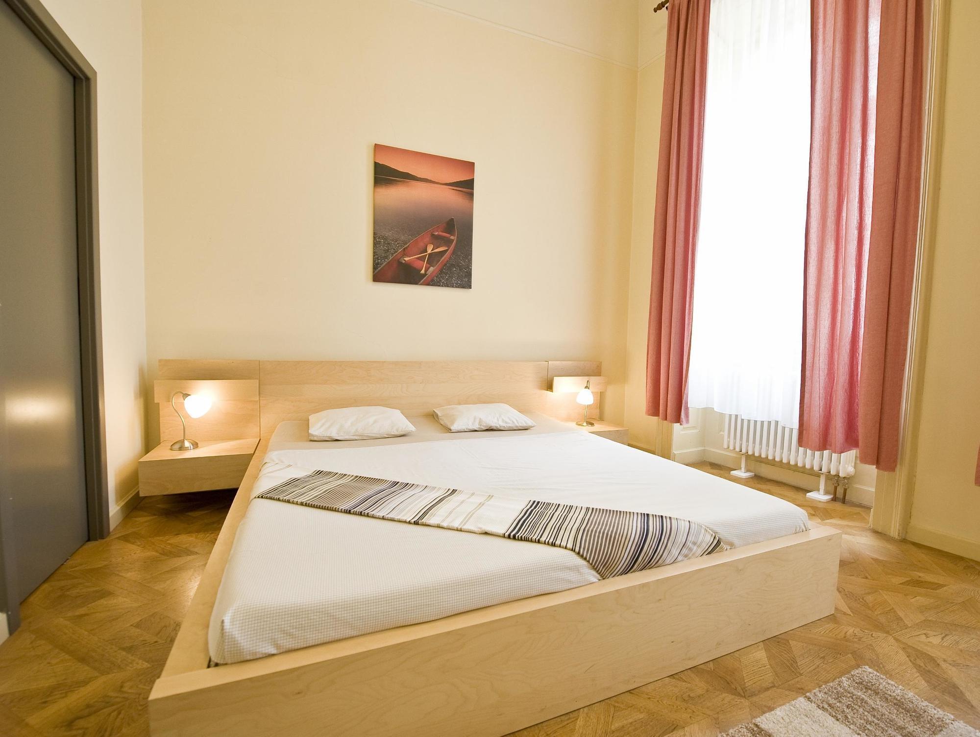 Bohemia Apartments Prague Centre Екстериор снимка