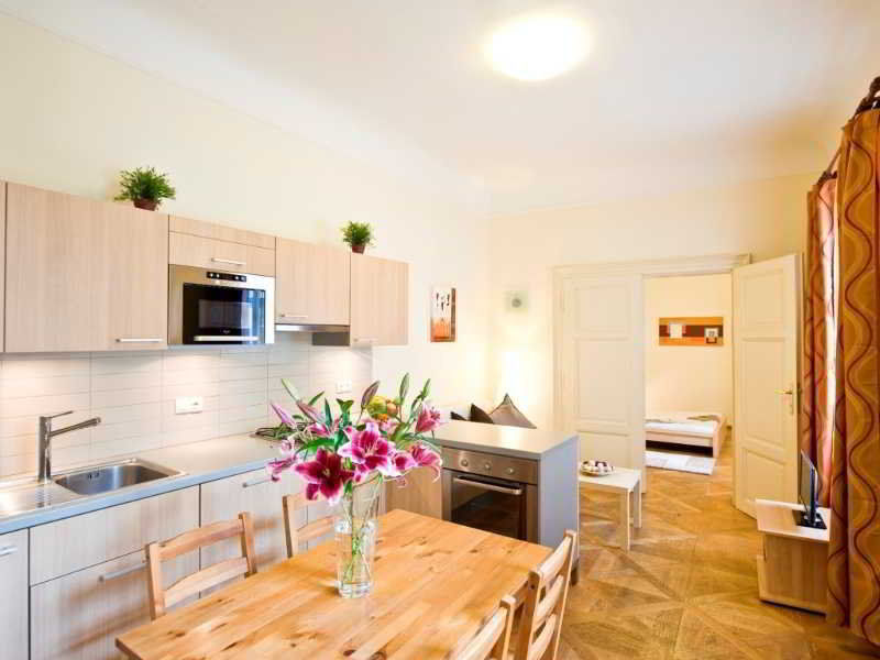 Bohemia Apartments Prague Centre Екстериор снимка