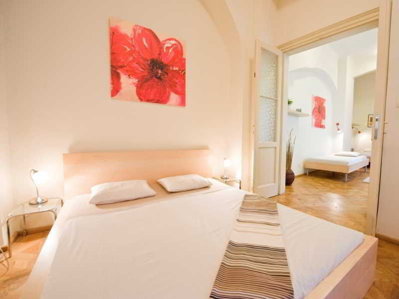 Bohemia Apartments Prague Centre Екстериор снимка