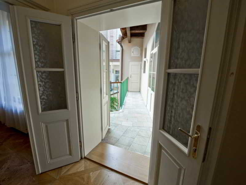 Bohemia Apartments Prague Centre Екстериор снимка