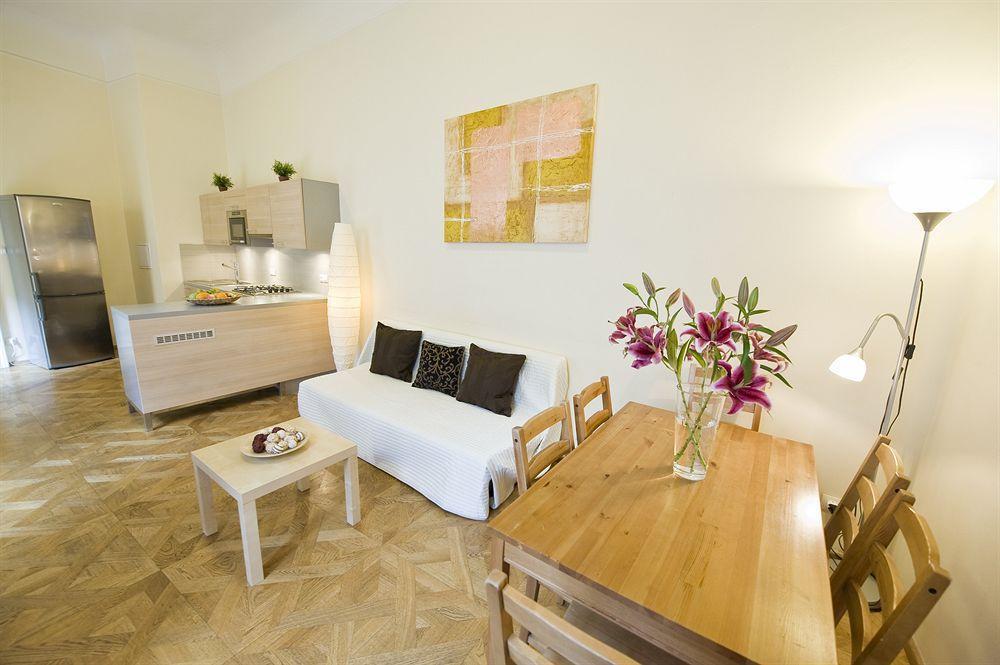Bohemia Apartments Prague Centre Екстериор снимка