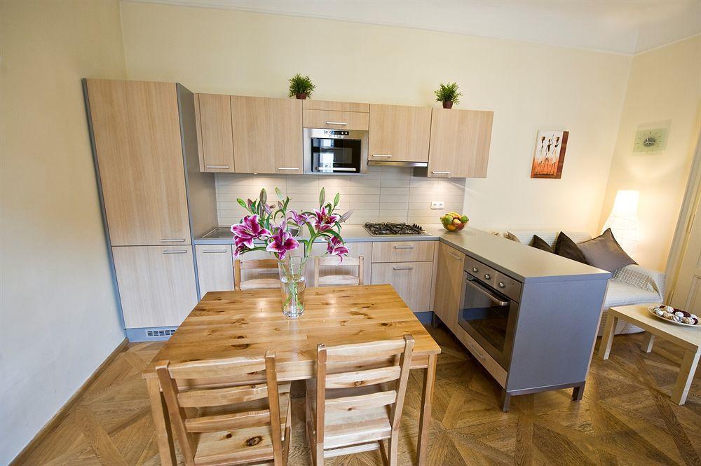 Bohemia Apartments Prague Centre Екстериор снимка
