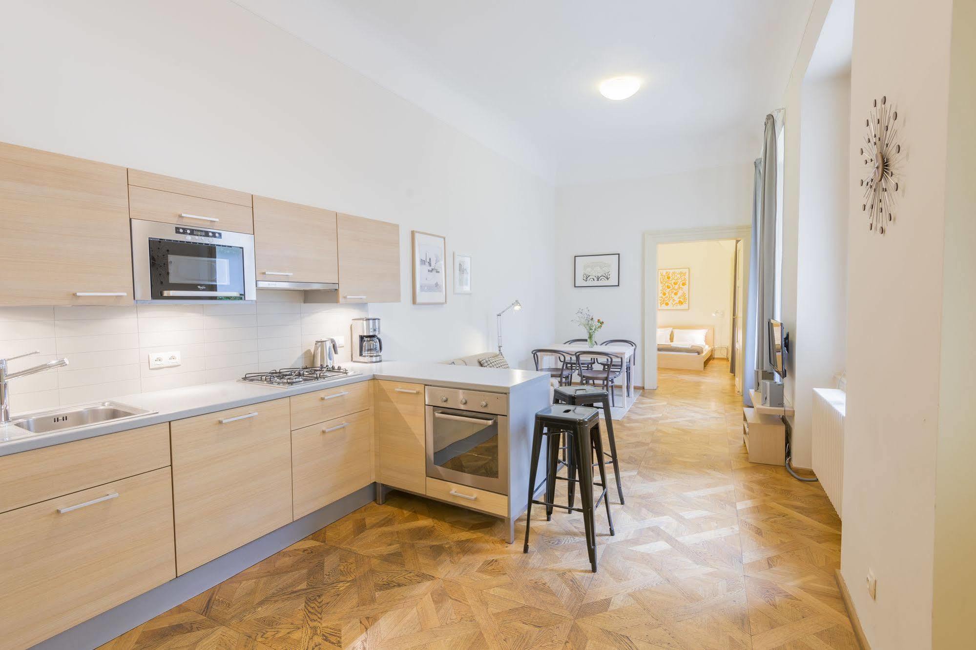 Bohemia Apartments Prague Centre Екстериор снимка