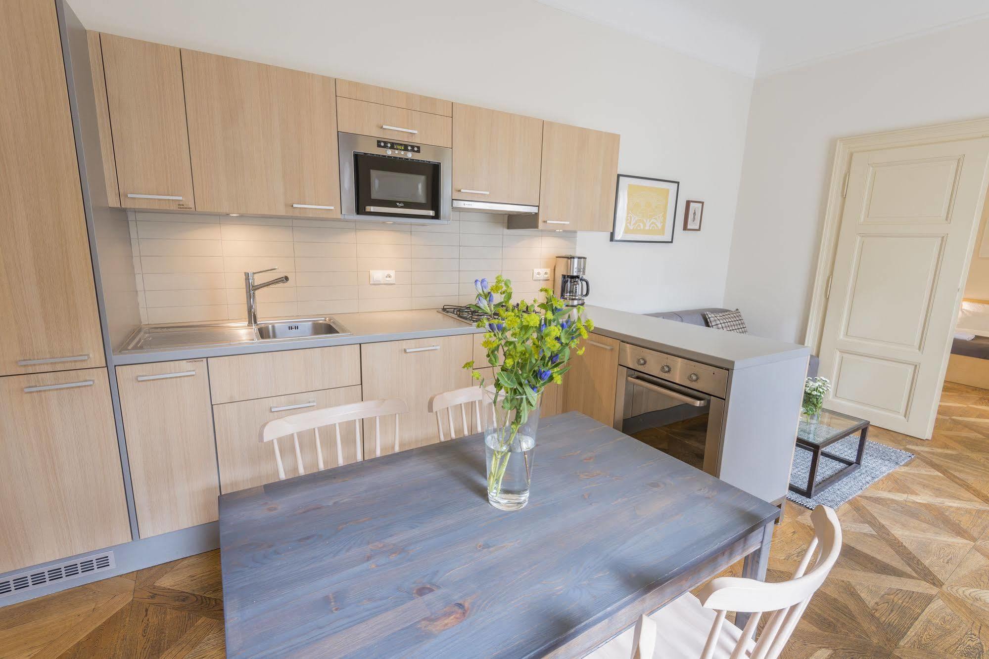 Bohemia Apartments Prague Centre Екстериор снимка