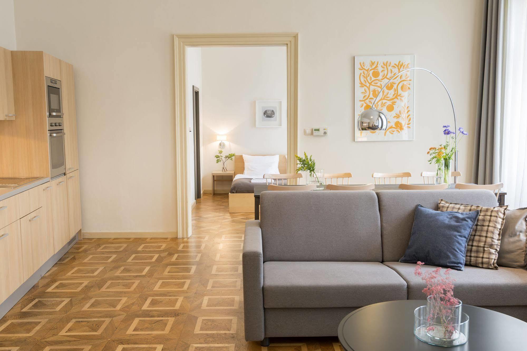 Bohemia Apartments Prague Centre Екстериор снимка