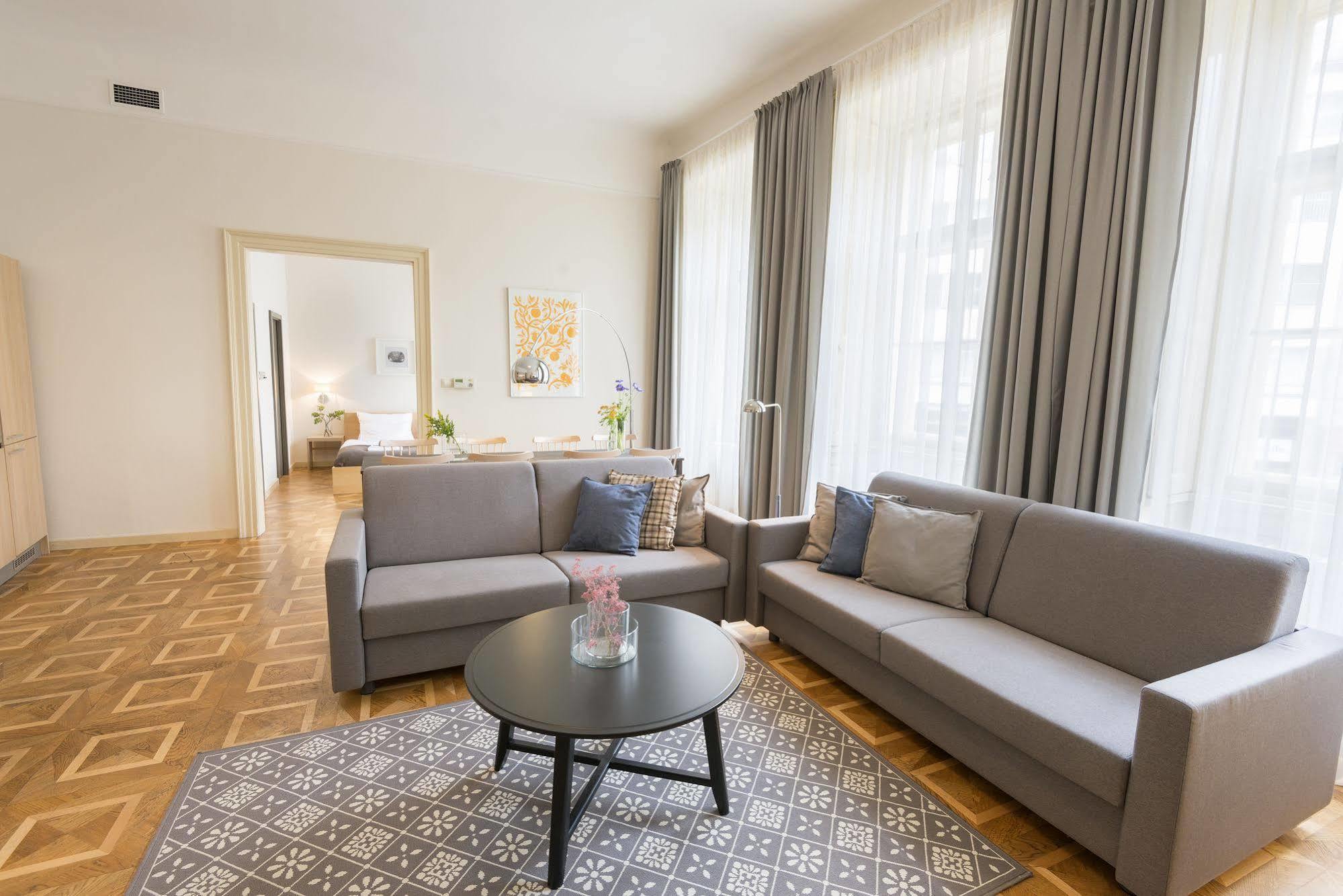 Bohemia Apartments Prague Centre Екстериор снимка