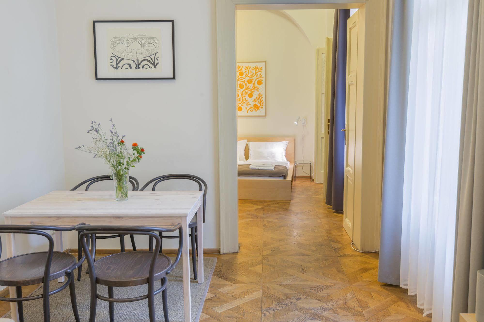 Bohemia Apartments Prague Centre Екстериор снимка