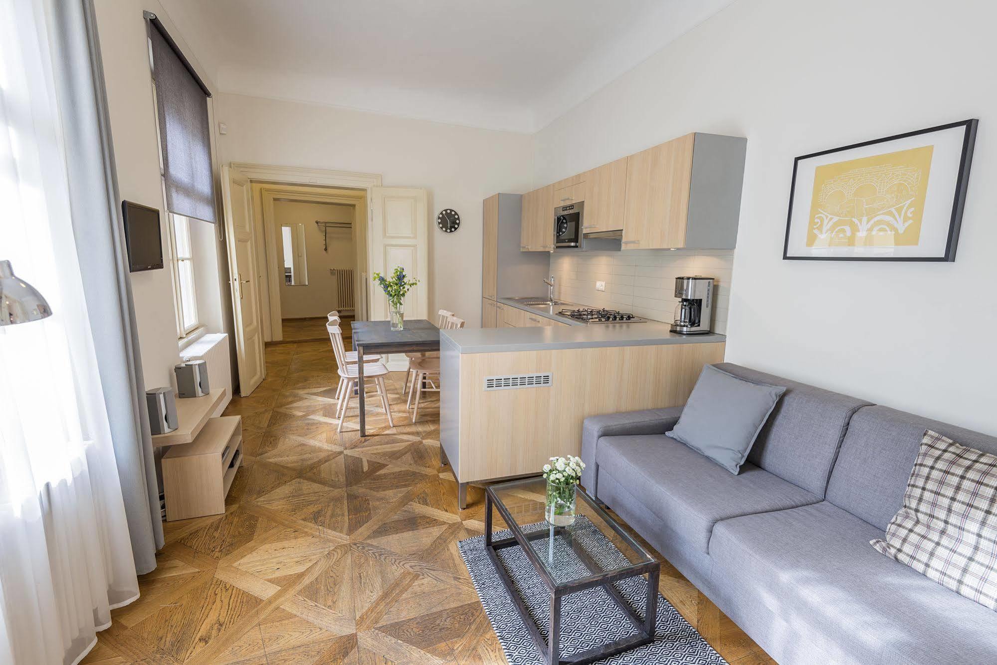 Bohemia Apartments Prague Centre Екстериор снимка