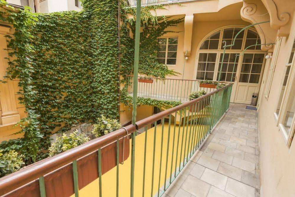 Bohemia Apartments Prague Centre Екстериор снимка