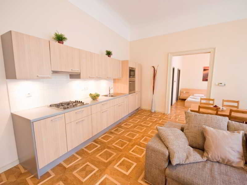 Bohemia Apartments Prague Centre Екстериор снимка